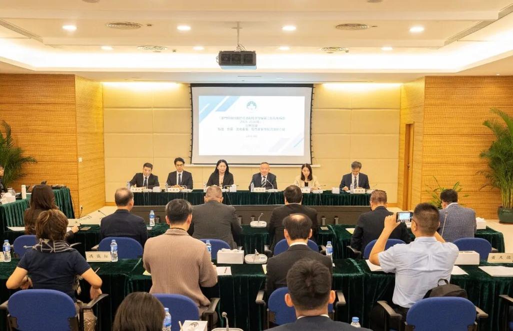 区经济和社会发展第三个五年规划